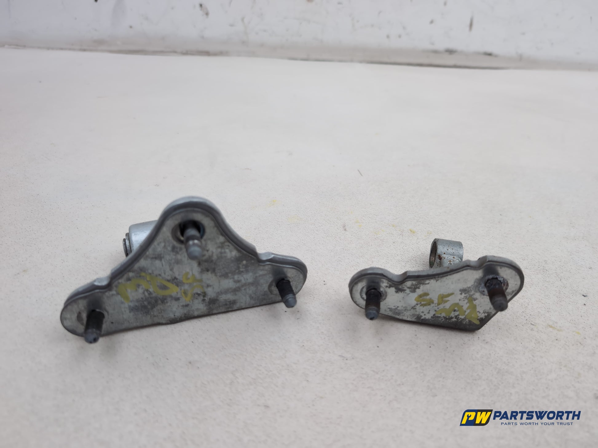 Mercedes R320 R-Class W251 Passenger Side Lh Front Door Hinge Pair 2006-2013 - photo 10