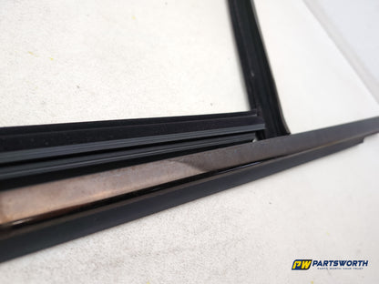 Mercedes-Benz E220 E-Class W212 Front Left Door Window Guide Sealing Rubber - photo 4