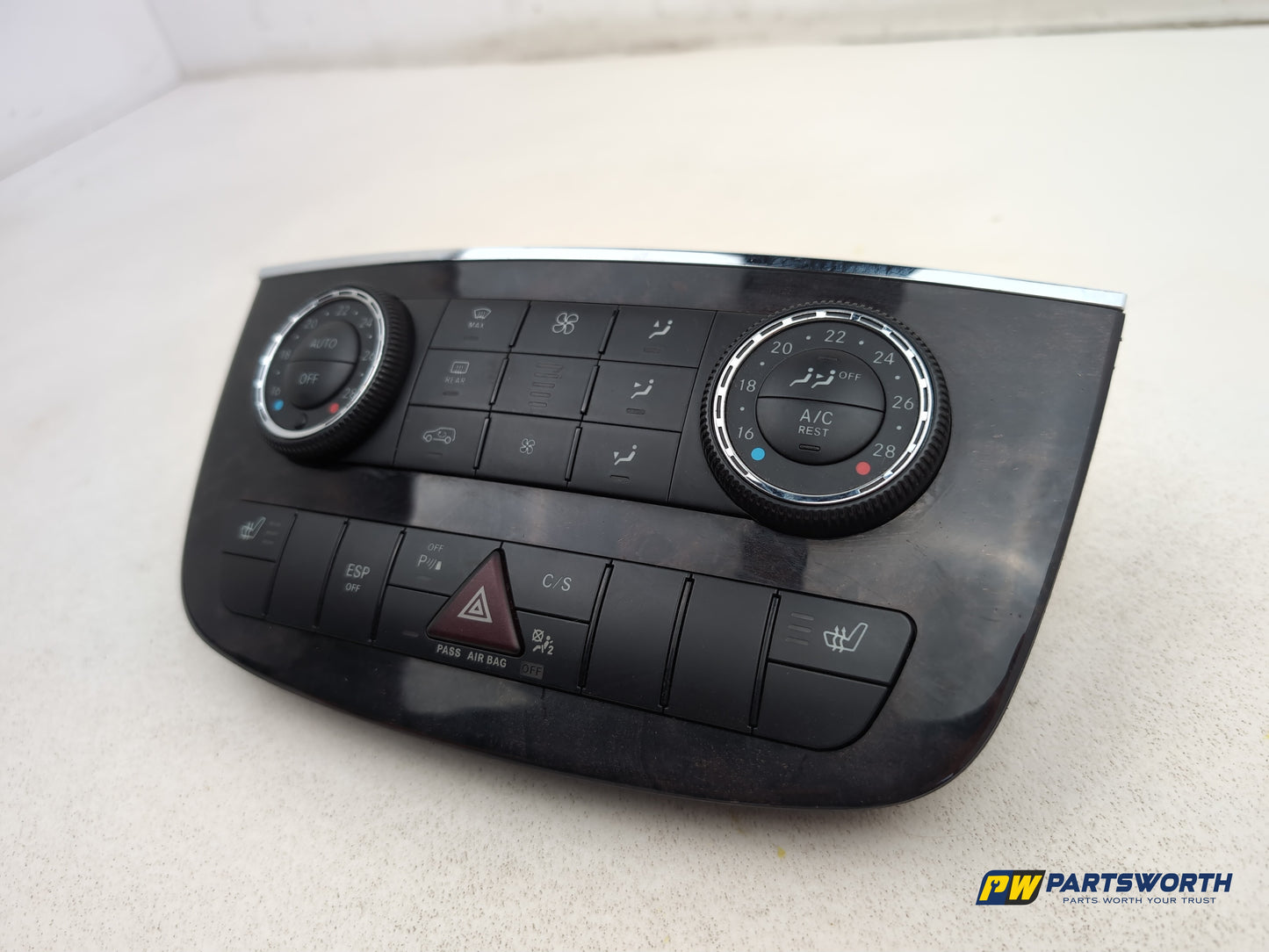 Mercedes R320 R-Class W251 Heater Control Assembly A2518205089 2006-2013 - photo 4