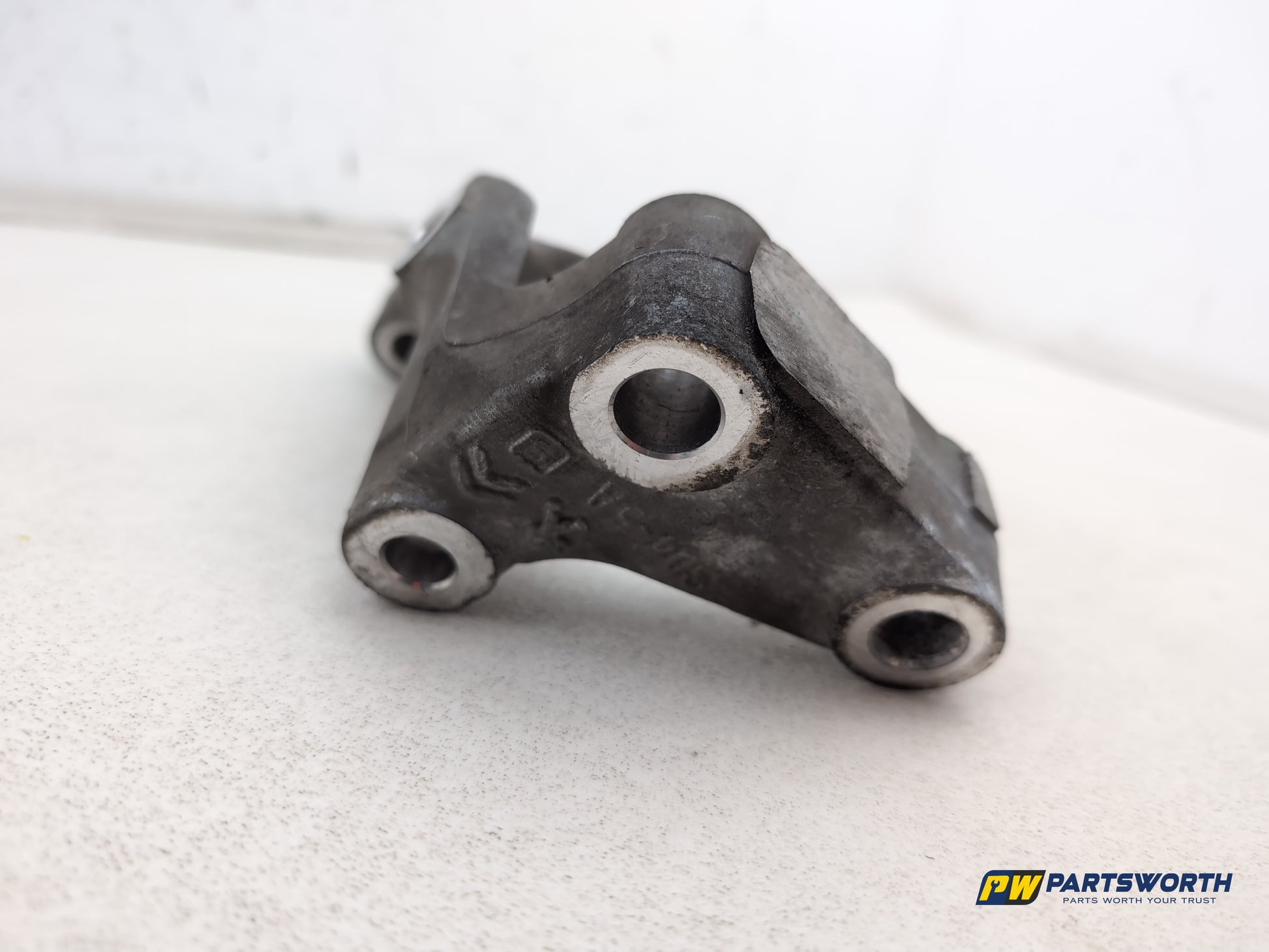 Peugeot 308 Allure Blue Hdi Front Right Subframe Bracket Mount 2013-2021 - photo 4