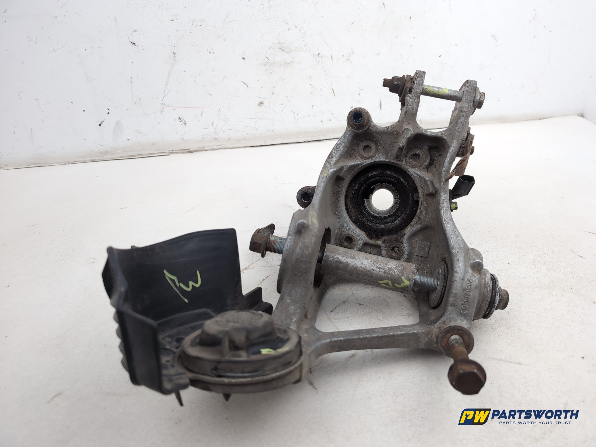 Audi A6 S Line Black Ed 2.0l Diesel Wheel Hub Rear Rh Driver Side 2011-2018 - photo 4