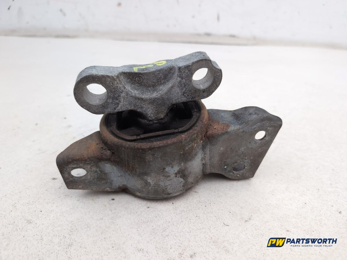 Engine Mounting RH 4