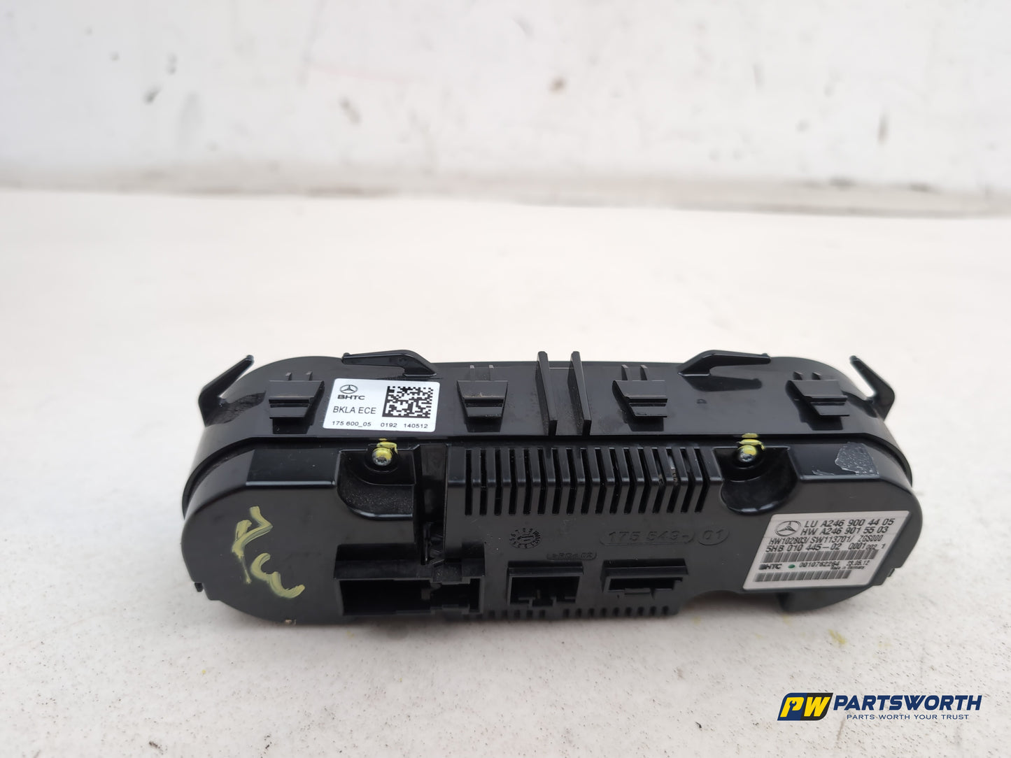 Mercedes-Benz B180 B-Class W246 Heater Control Assembly A2469004405 2011-2018 - photo 4