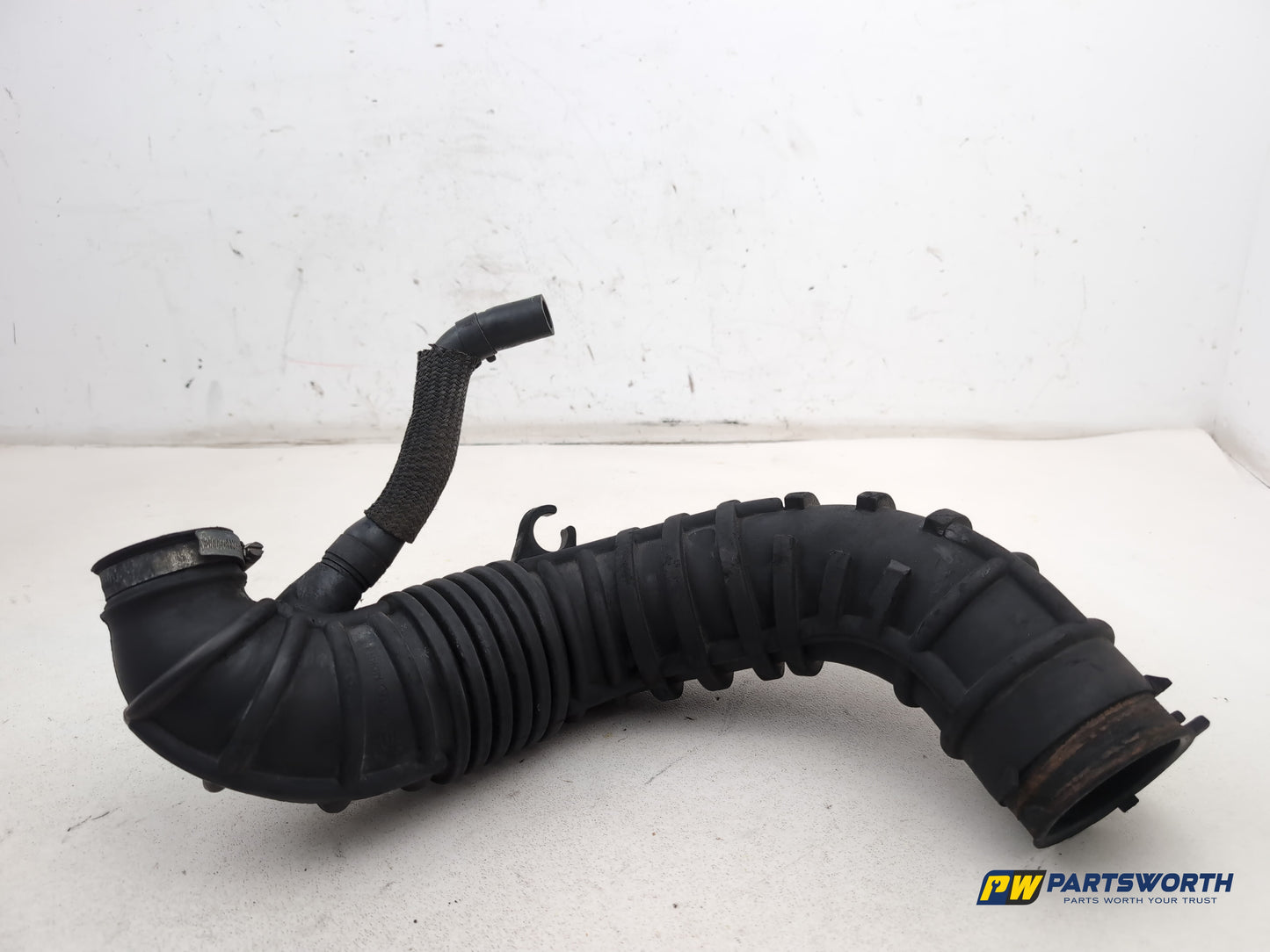 Hyundai I40 Style Blue Drive Crdi Air Intake Pipe 281303z300 2011-2019 - photo 4