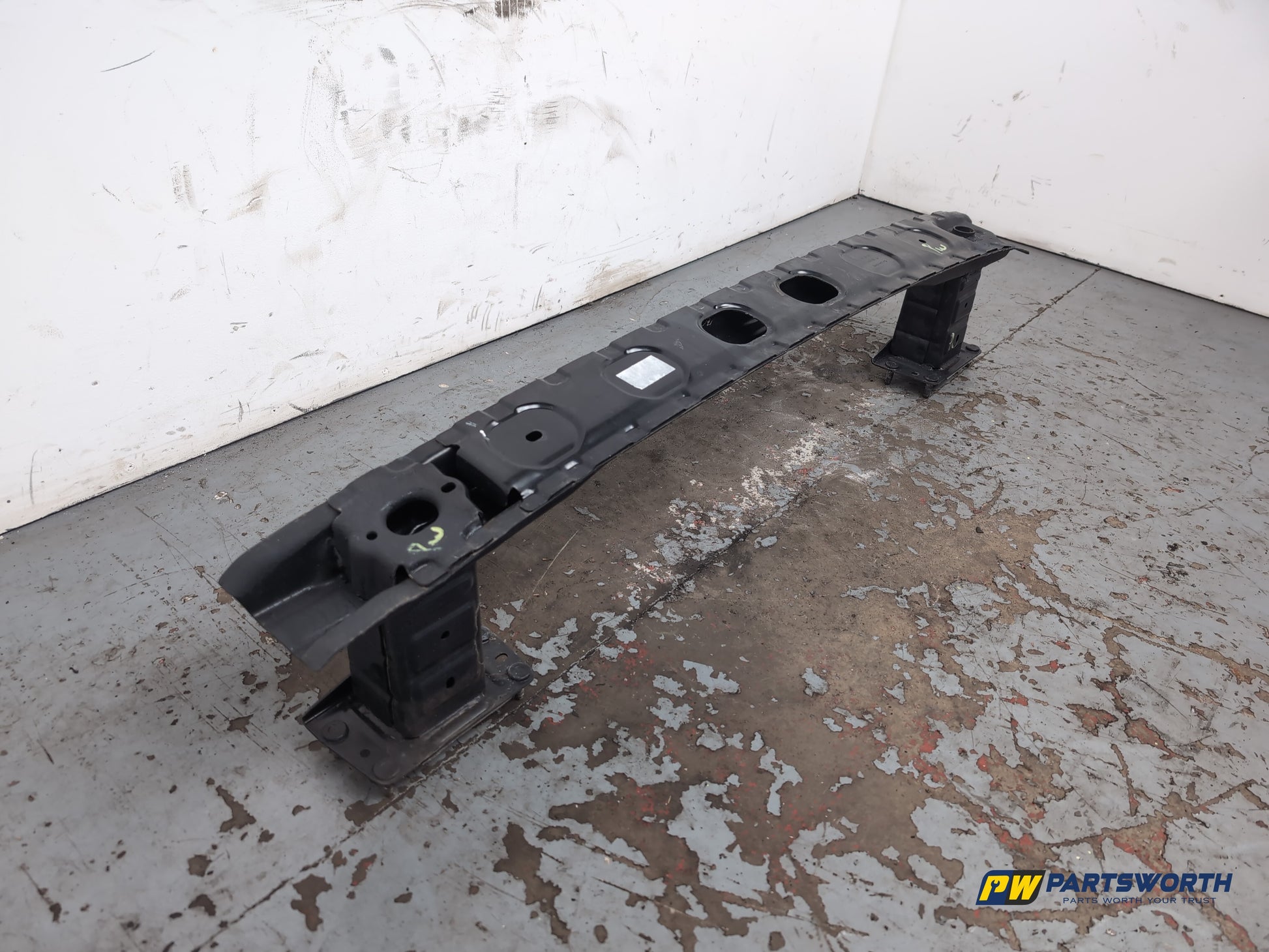 Mercedes-Benz B180 B-Class W246 Bumper Rear Reinforcement A24661002 2011-2014 - photo 4