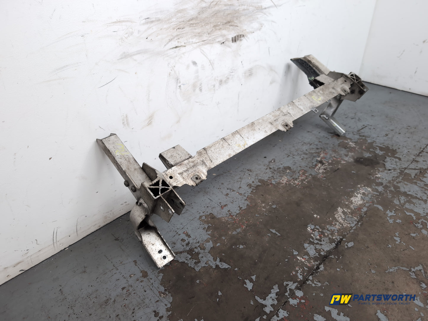 Mercedes-Benz B180 B-Class W246 Radiator Support Lower 2011-2018 - photo 4