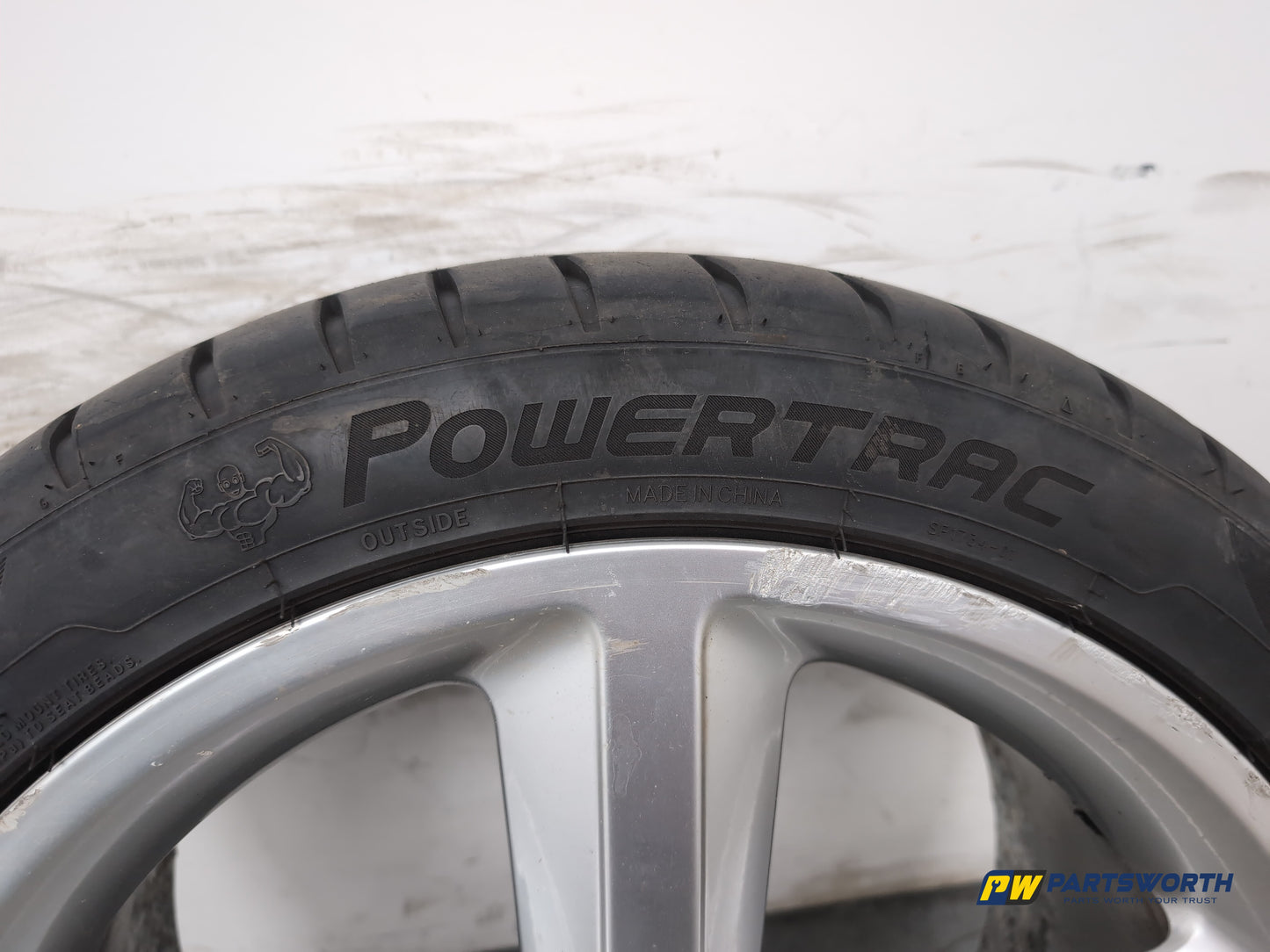 Audi A5 S Line Tdi Quattro Auto Alloy Wheel With Tyre 245/40 R18 8t0601025m - photo 4