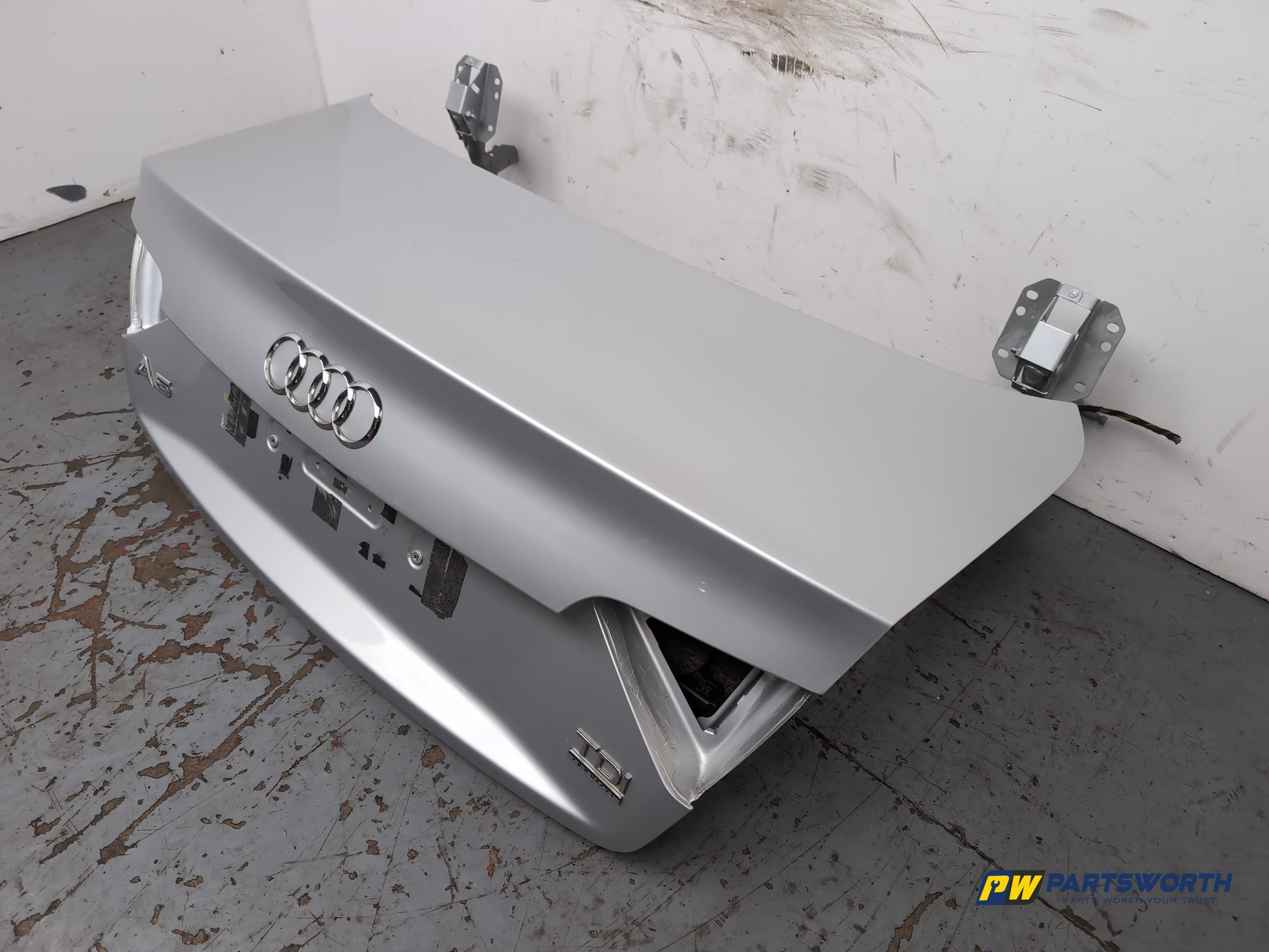 Audi A5 S Line Tdi Quattro Auto Coupe Boot Lid Ice Silver Lx7w 2007-2016 - photo 4