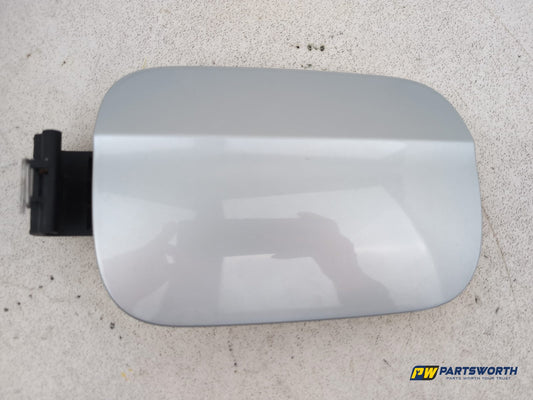 Fuel Filler Flap 4