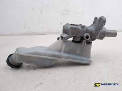 Mercedes-Benz B180 B-Class W246 Brake Master Cylinder Assembly A2464300102 - photo 4