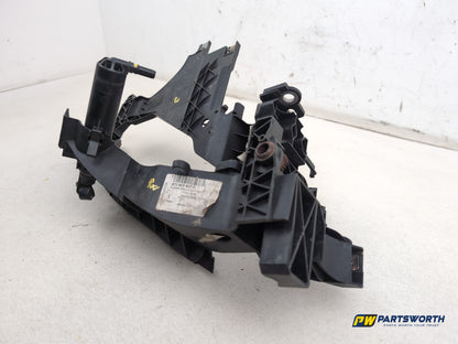 Audi A5 S Line Tdi Coupe Front Left Headlight Bracket With Washer 8t0805607l - photo 4