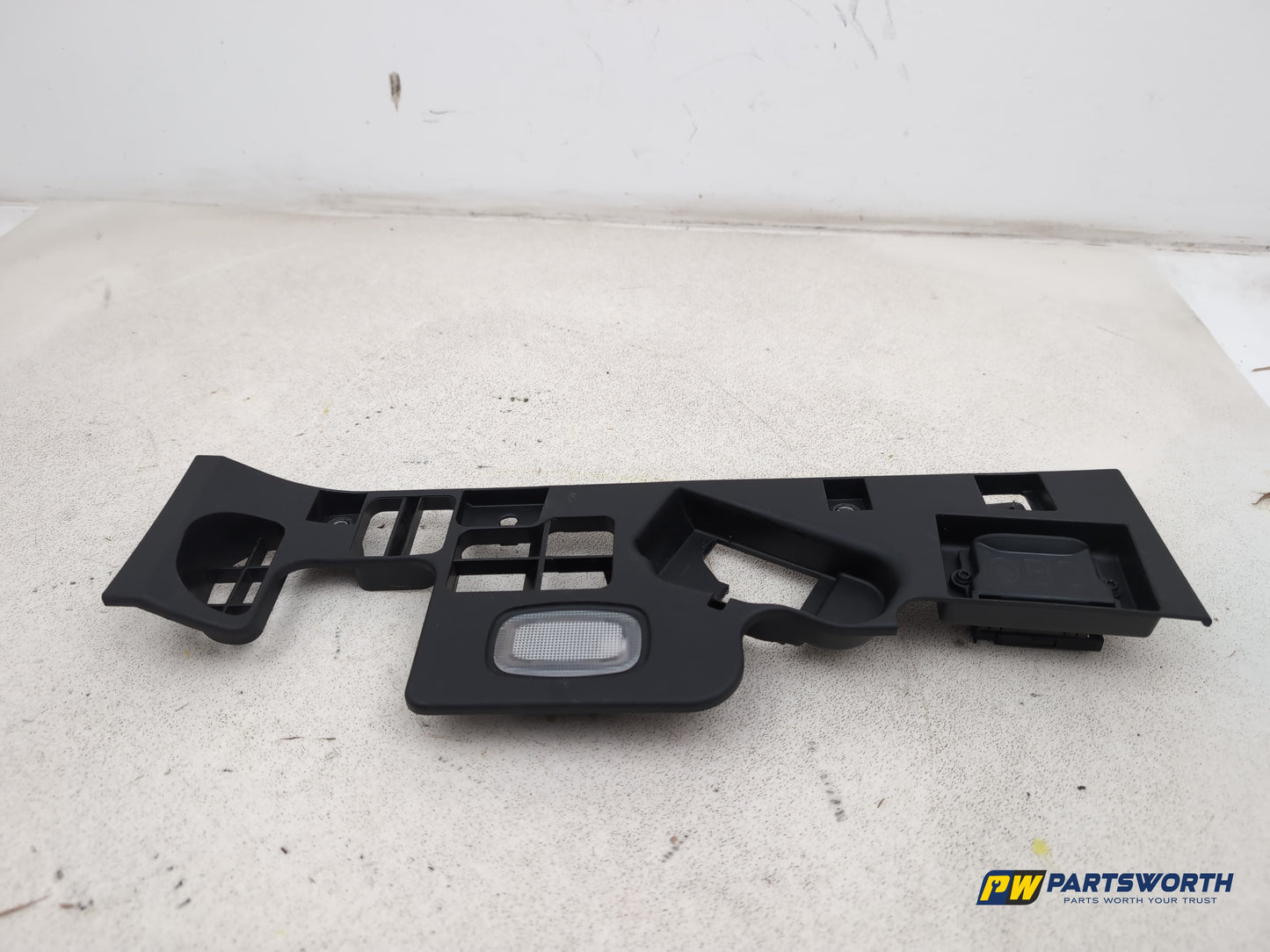 Mercedes-Benz B180 B-Class W246 Lower Dashboard Trim A2466800006 2011-2018 - photo 4