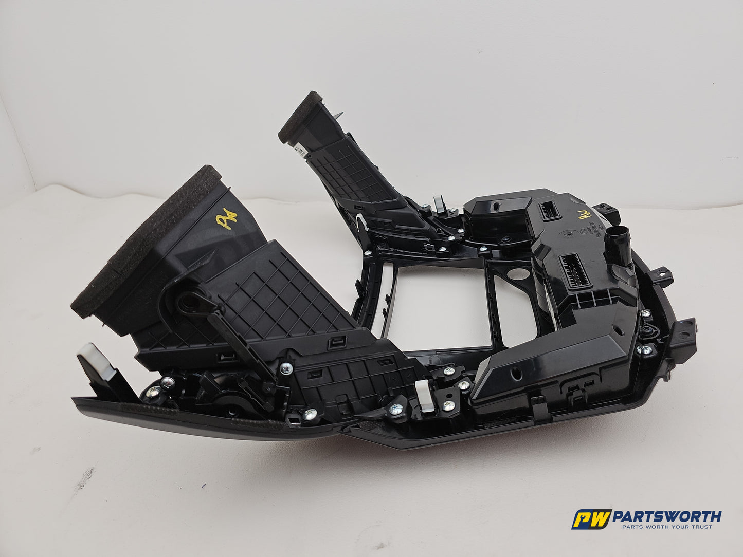 Hyundai I40 Heater Control Assembly With Surround Trim And Air Vents 972503z900 - photo 4