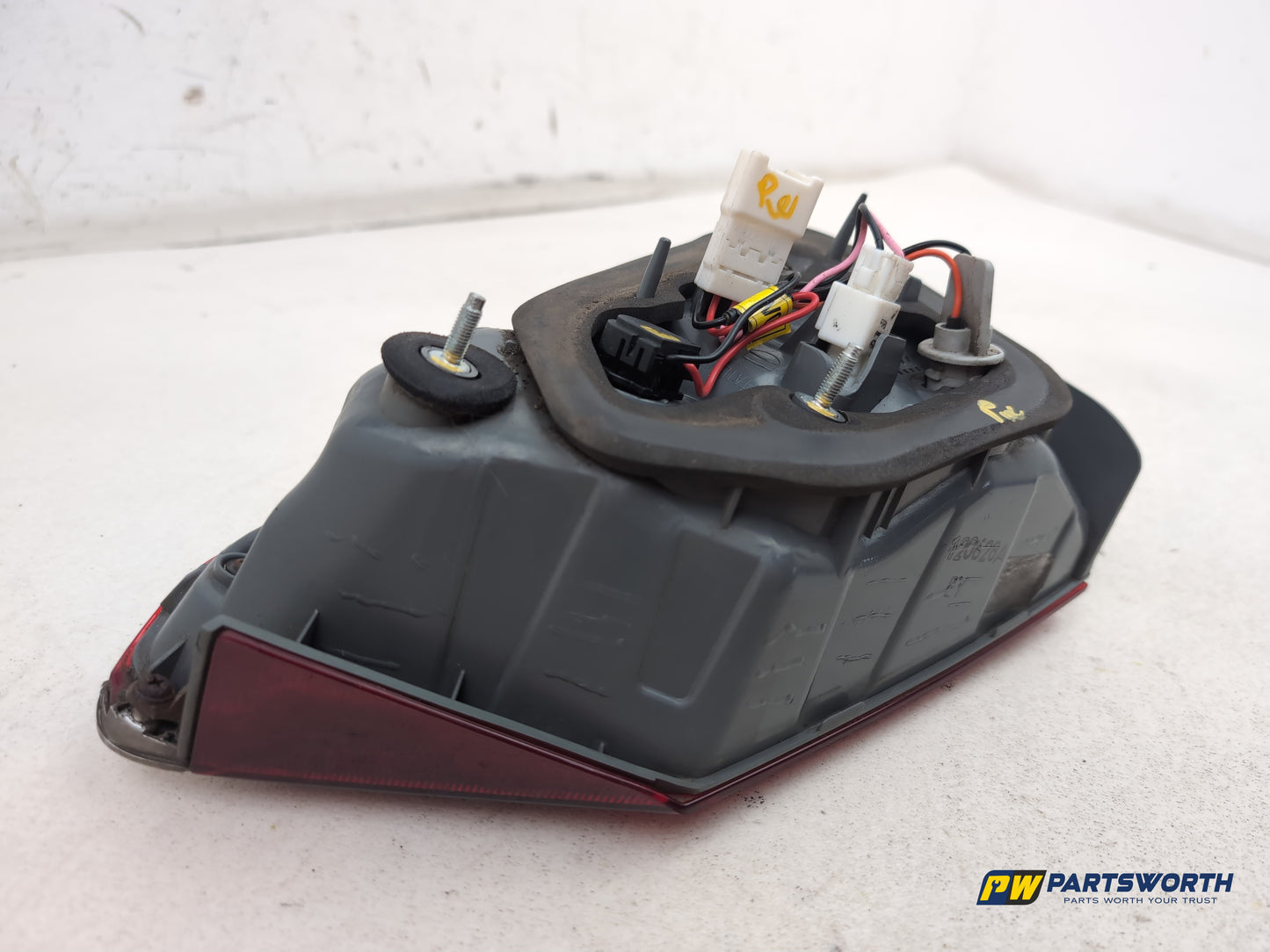 Hyundai I40 Style Lamp Assembky Rear Inner Lh Passenger Side 2011-2015 - photo 10