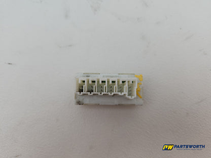 Mercedes-Benz B180 B-Class W246 Energy Distributor Power Control Unit Module - photo 4