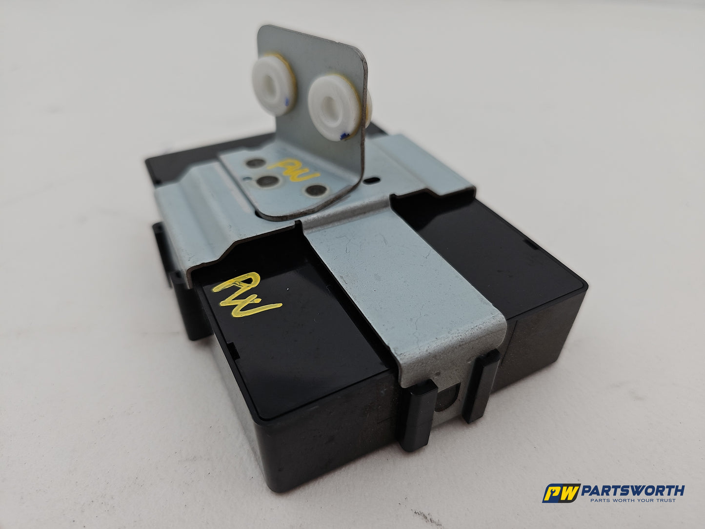 Hyundai I40 Style Blue Drive Parking Distance Pdc Control Module Unit 957703z050 - photo 6