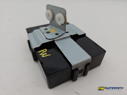 Hyundai I40 Style Blue Drive Parking Distance Pdc Control Module Unit 957703z050 - photo 6