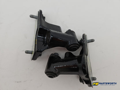 Mercedes-Benz B180 B-Class W246 Driver Side Front Door Hinge Pair 2011-2018 - photo 4