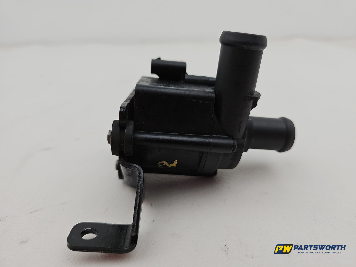 Audi A6 S Line Black Ed 2.0l Diesel Auxiliary Water Pump 5q0965561b 2011-2018 - photo 4