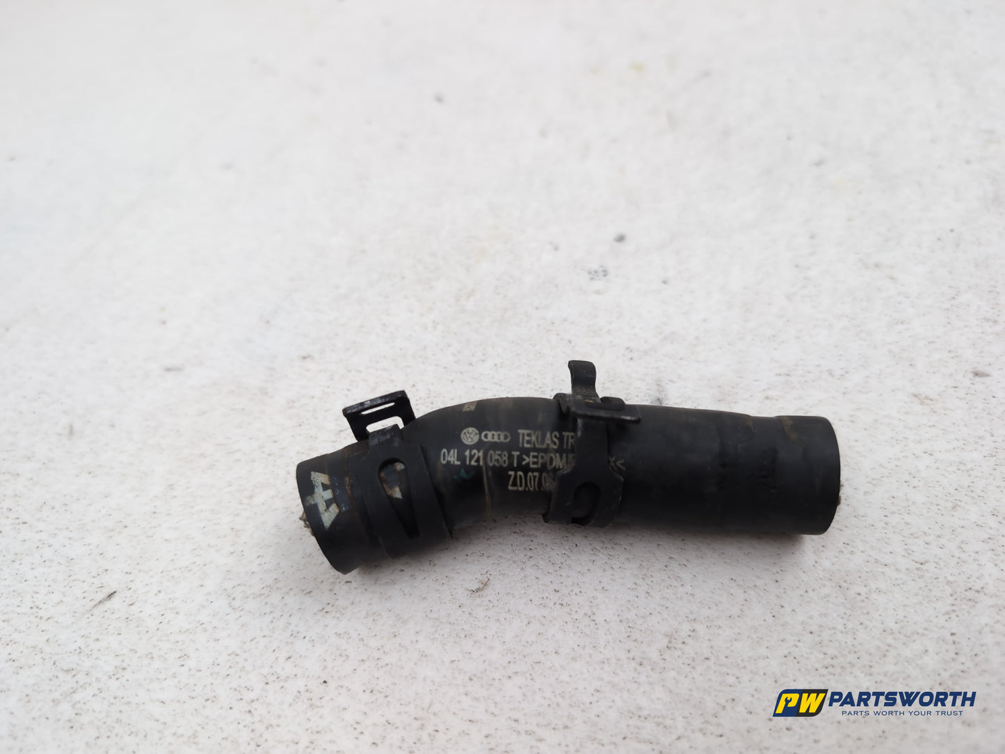 Audi A6 S Line Black Ed 2.0l Diesel Coolant Hose Pipe Line 04l121058t 2011-2018 - photo 4