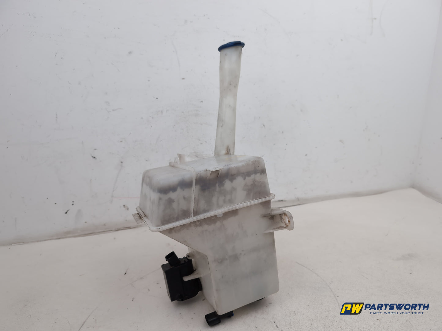Hyundai I40 Style Blue Drive Crdi Washer Bottle Windscreen 986103z001 2011-2019 - photo 4