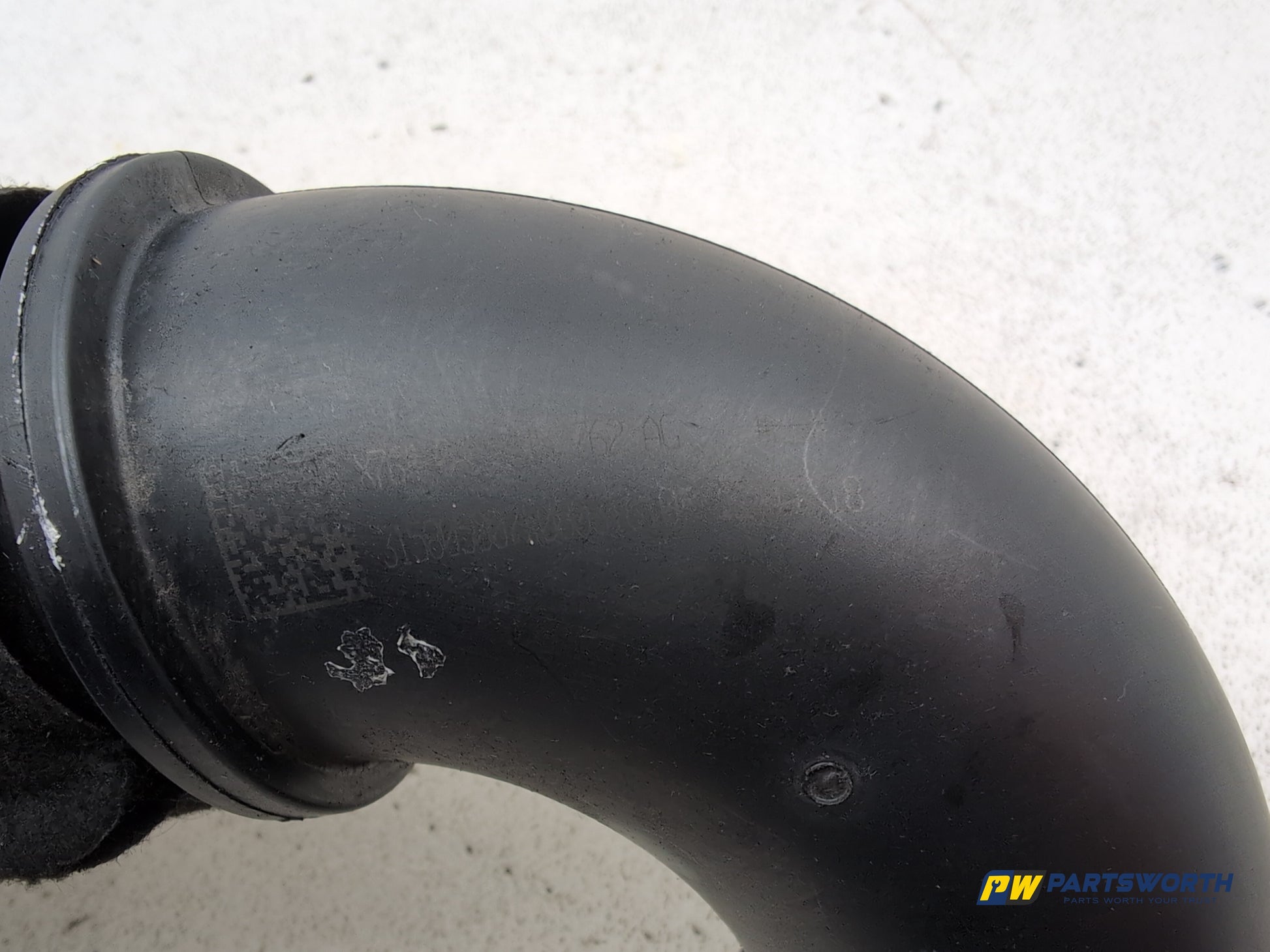 Audi A6 S Line Black 2.0l Diesel Air Intake Hose Pipe Line 04l145762ag 2011-2018 - photo 4