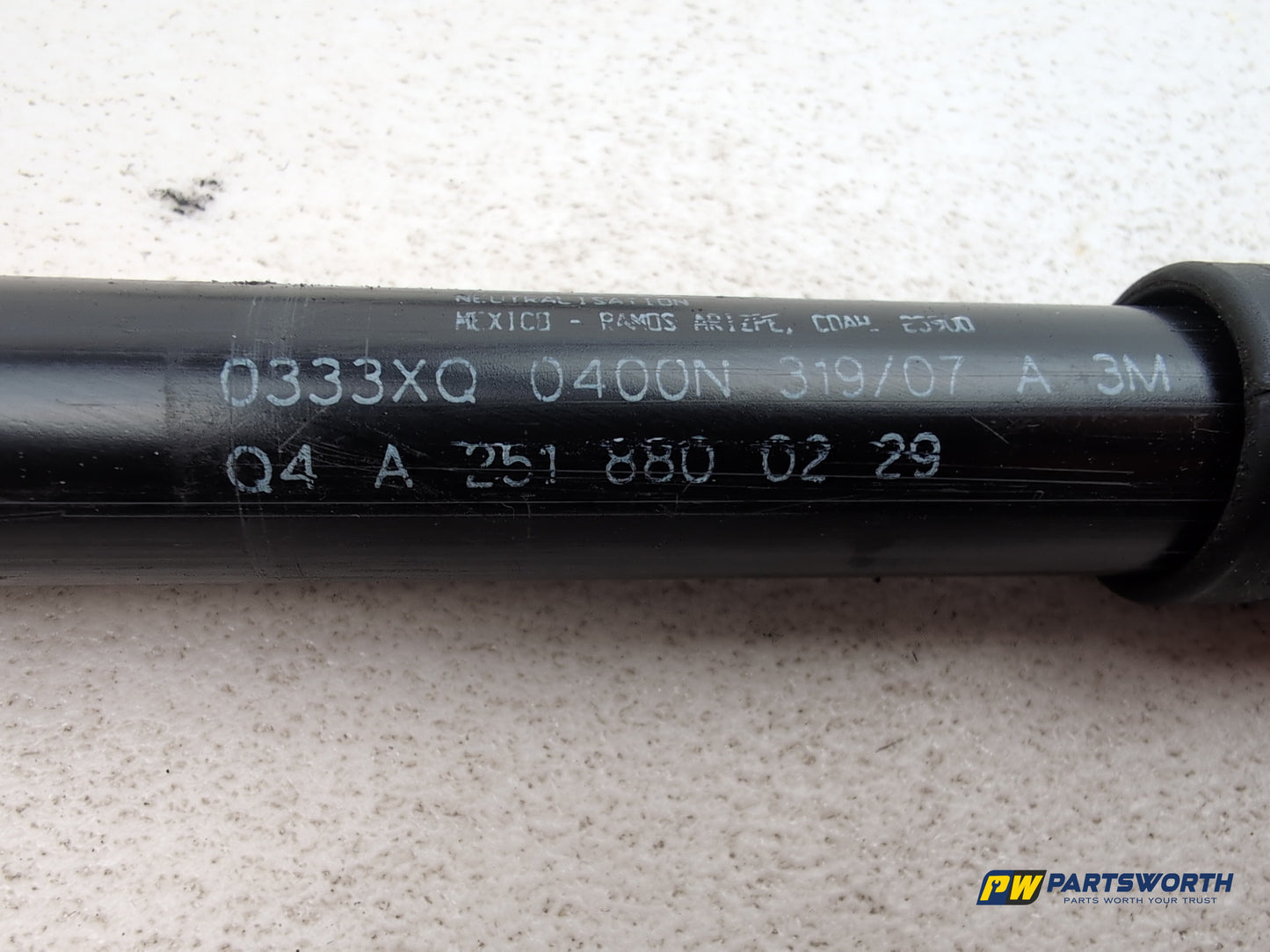 Mercedes R320 R-Class W251 Gas Pressure Hood Dampers Pair A2518800229 2006-2013 - photo 4