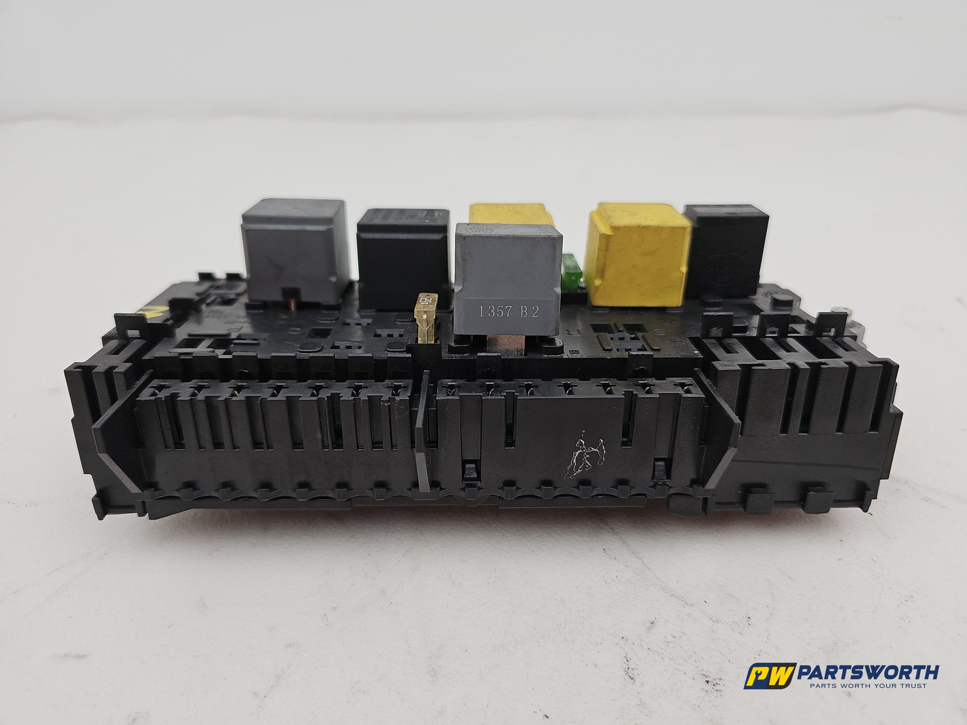 Mercedes-Benz B180 B-Class W246 1.8l Diesel Fuse Relay Box A2469060093 2011-2018 - photo 4