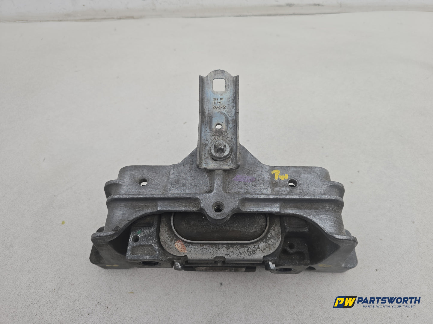 Mercedes-Benz B180 B-Class W246 Engine Mountig Bracket A2462401817 2011-2018 - photo 4