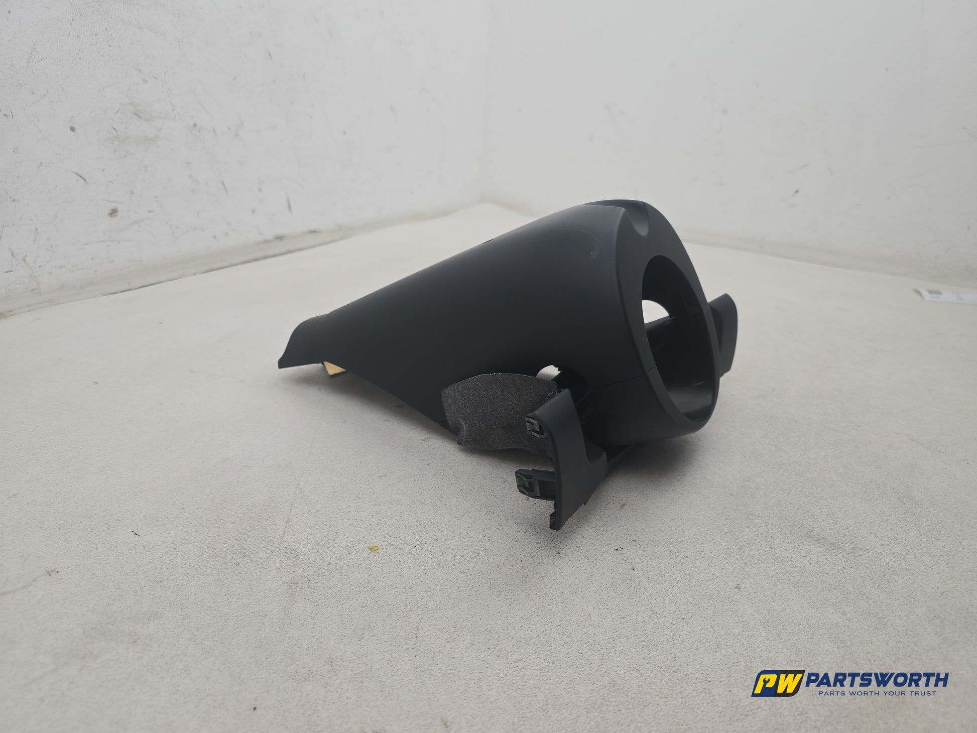 Steering Column Shroud Upper and Lower 4