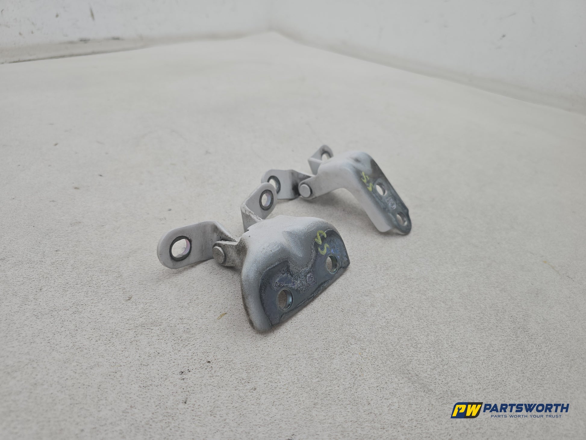 Hyundai I40 Style Blue Drive Passenger Side Lh Rear Door Hinge Pair 2011-2019 - photo 4