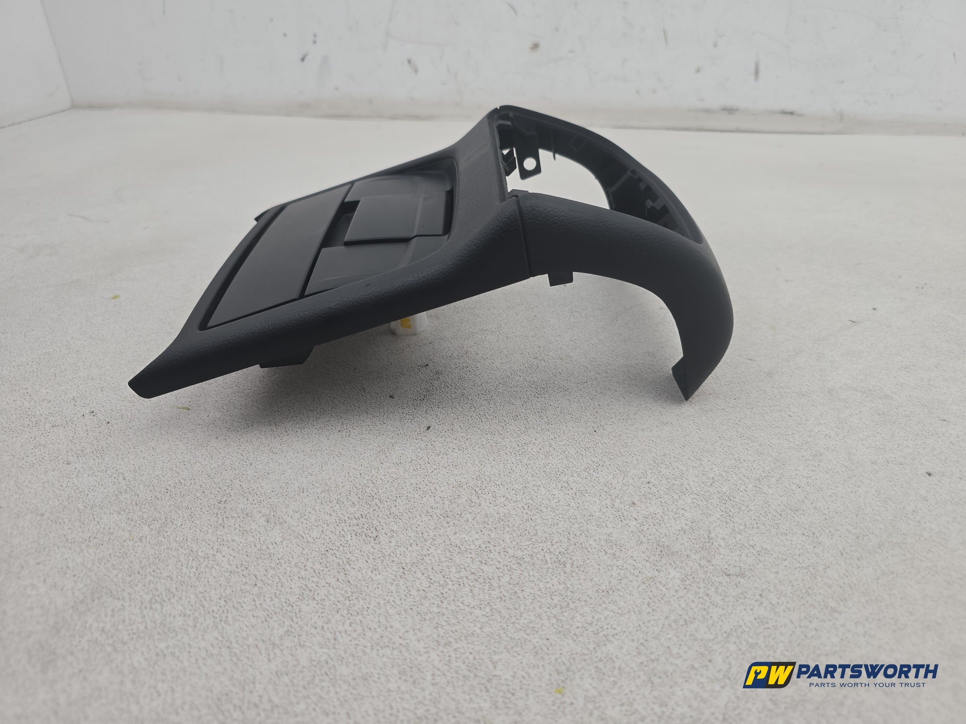 Centre Console Trim  4