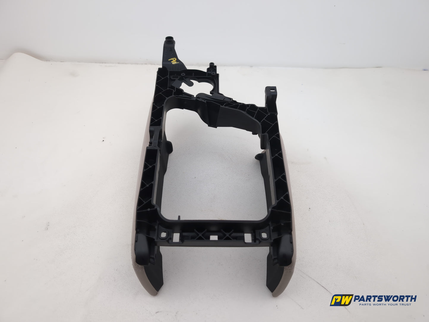 Centre Console Armrest 4