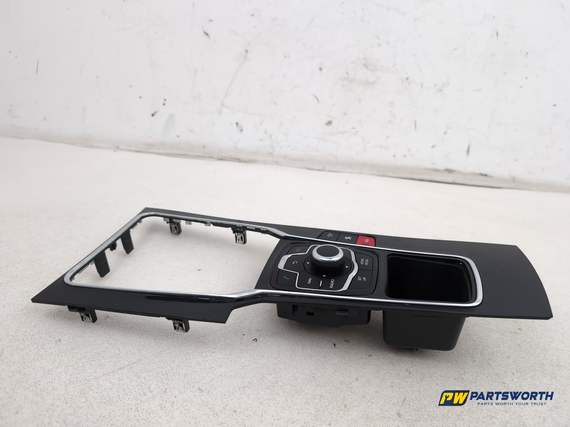 Centre Console Trim  4