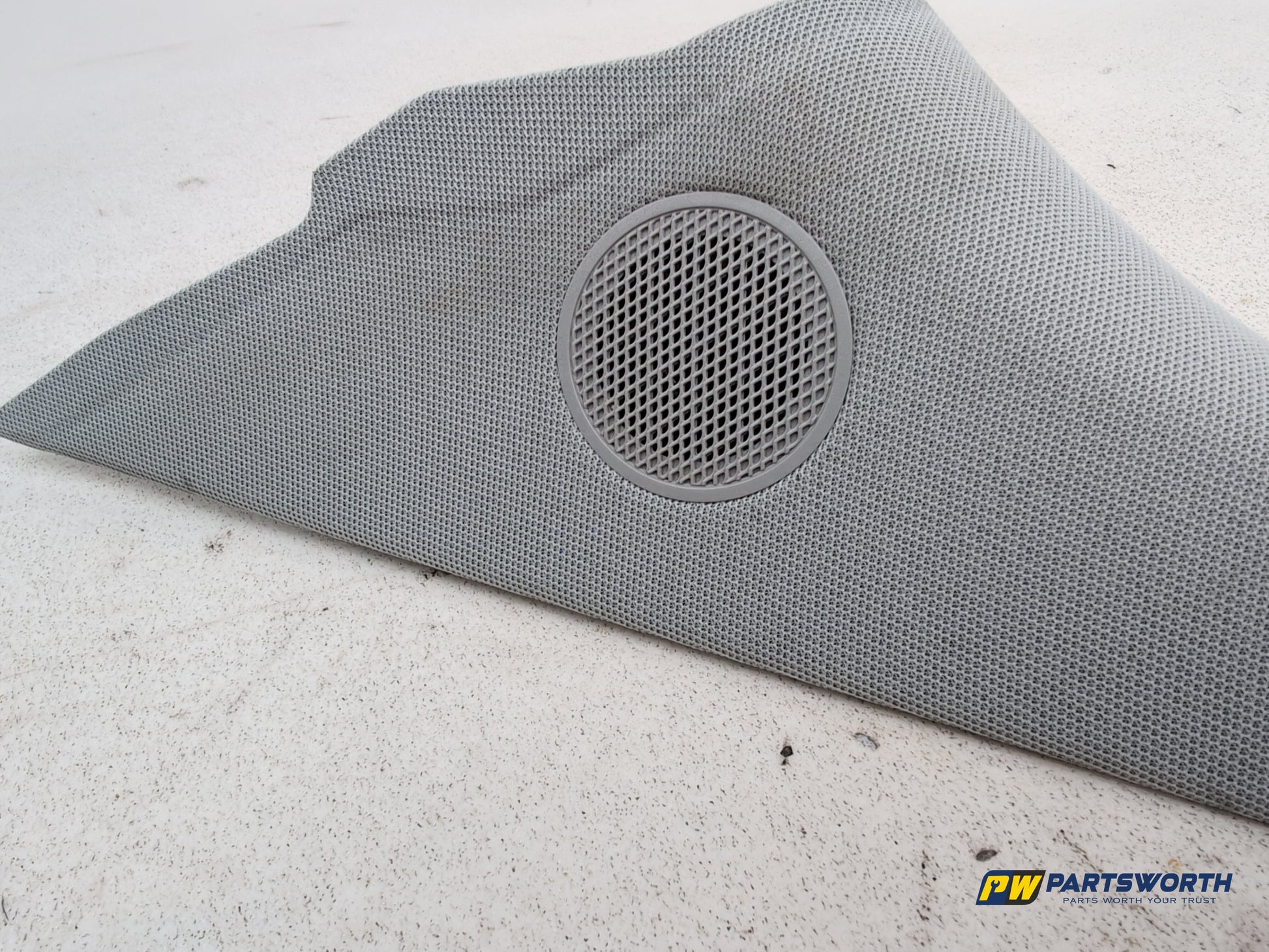 LH A Pillar Trim  4