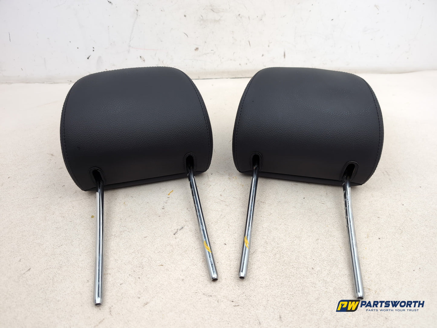 Rear Headrest 4
