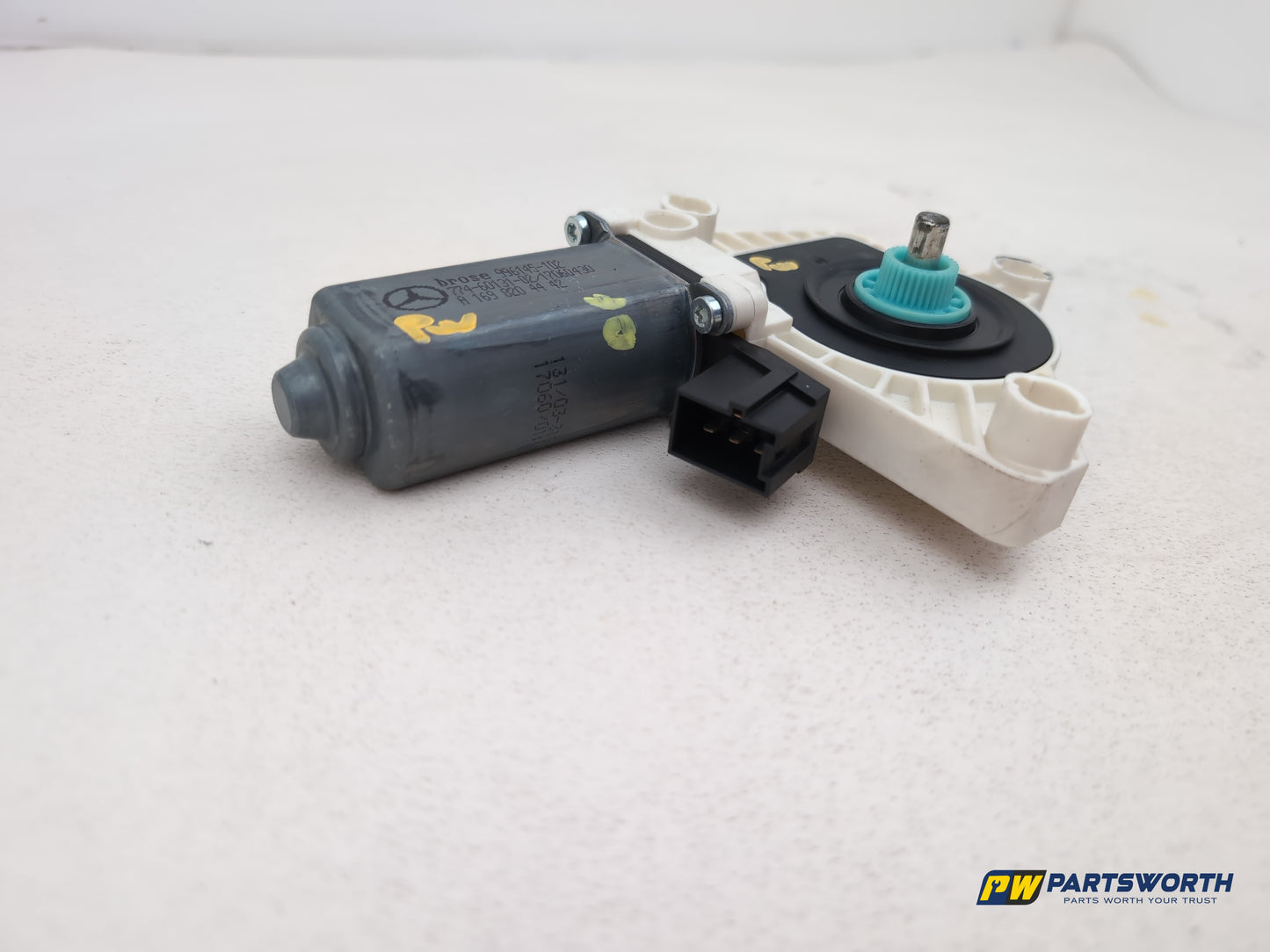 Right Front Window Motor 4