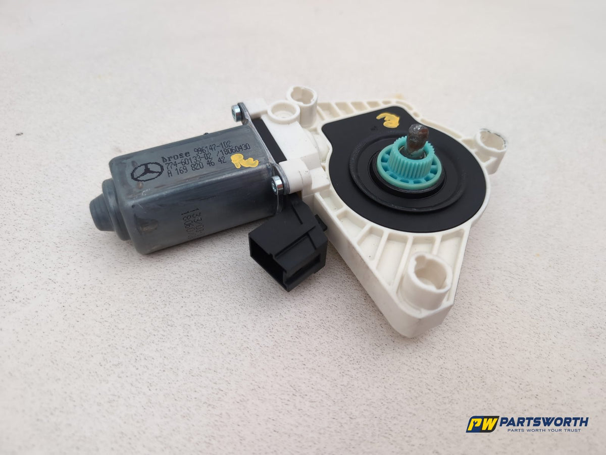 Door Rear Window Regulator RH 4
