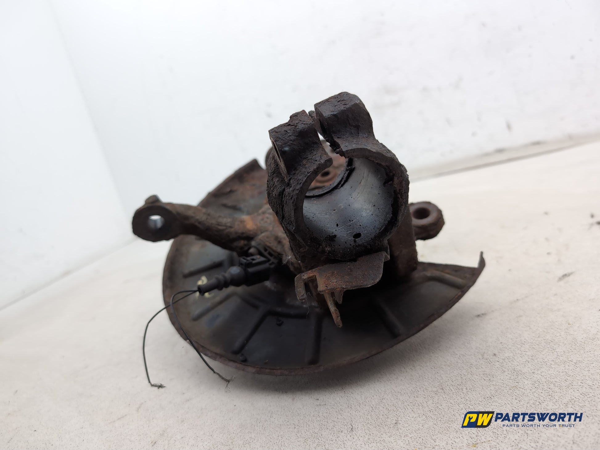 Wheel Hub Front RH 4