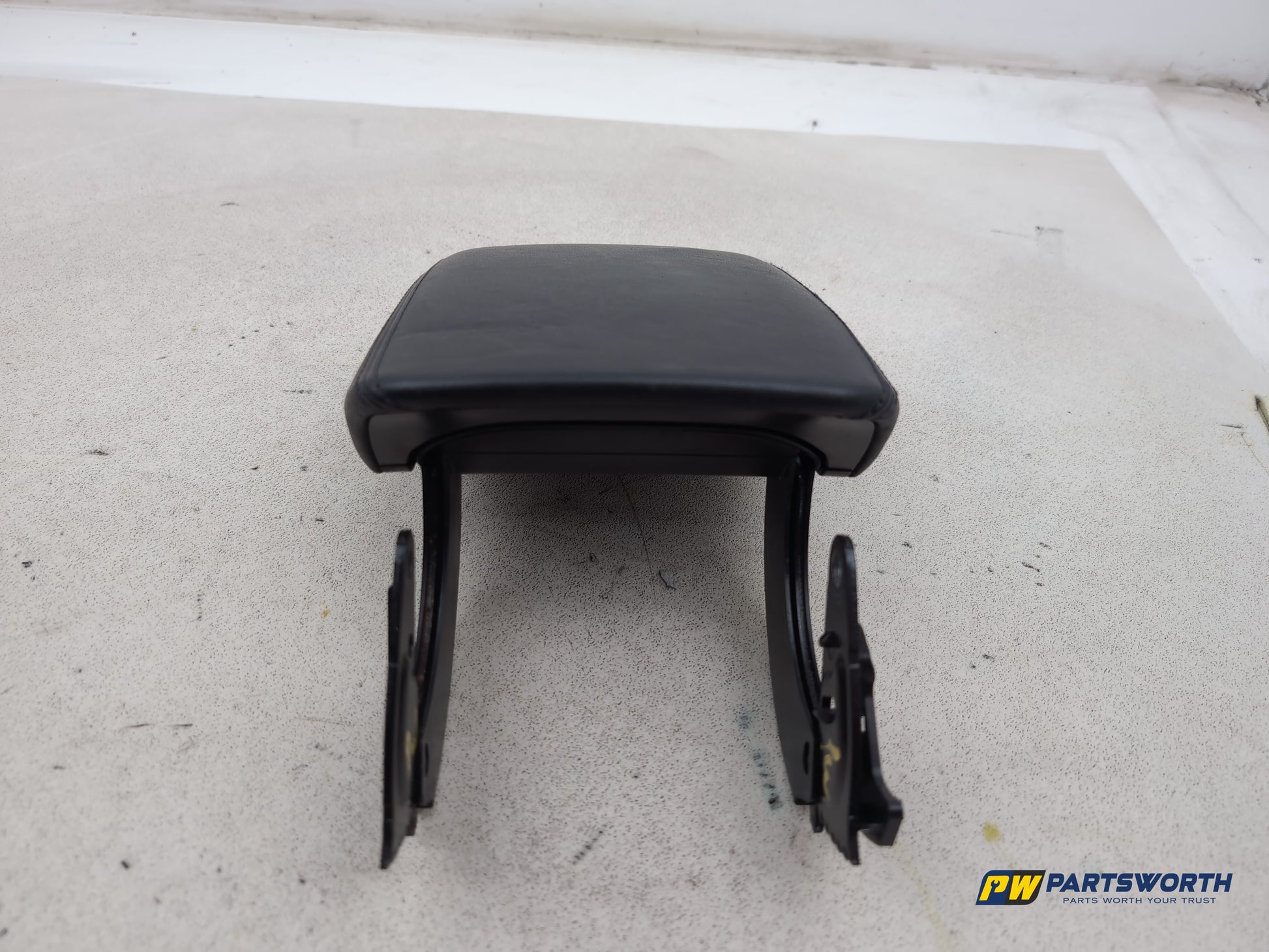 Centre Console Armrest 4