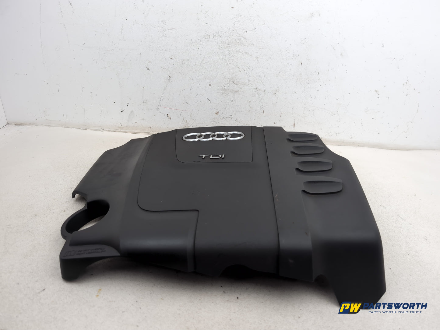 Engine Cover 4