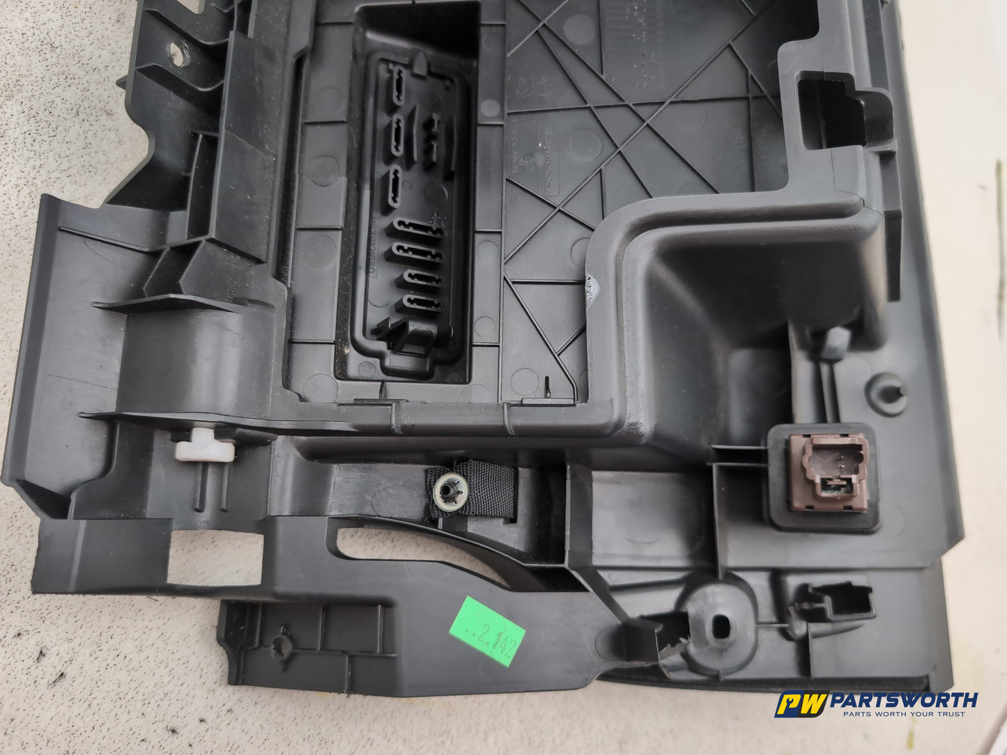 Glove Compartment Assembly 4