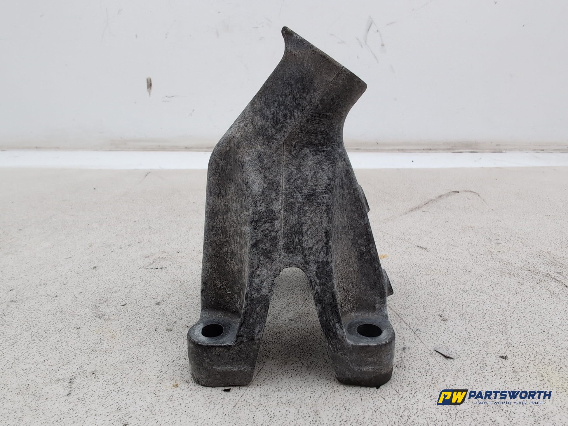 Engine Mounting Bracket 4