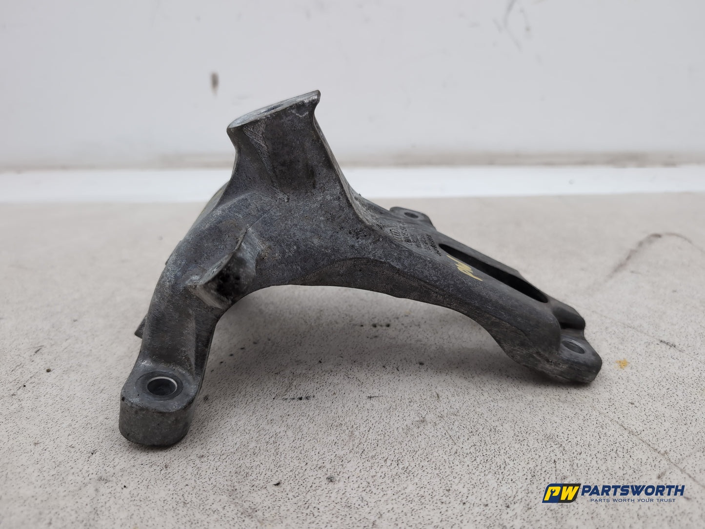 Engine Mounting Bracket 4
