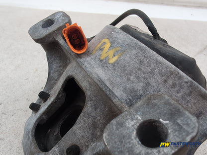 Engine Mounting Bracket 4