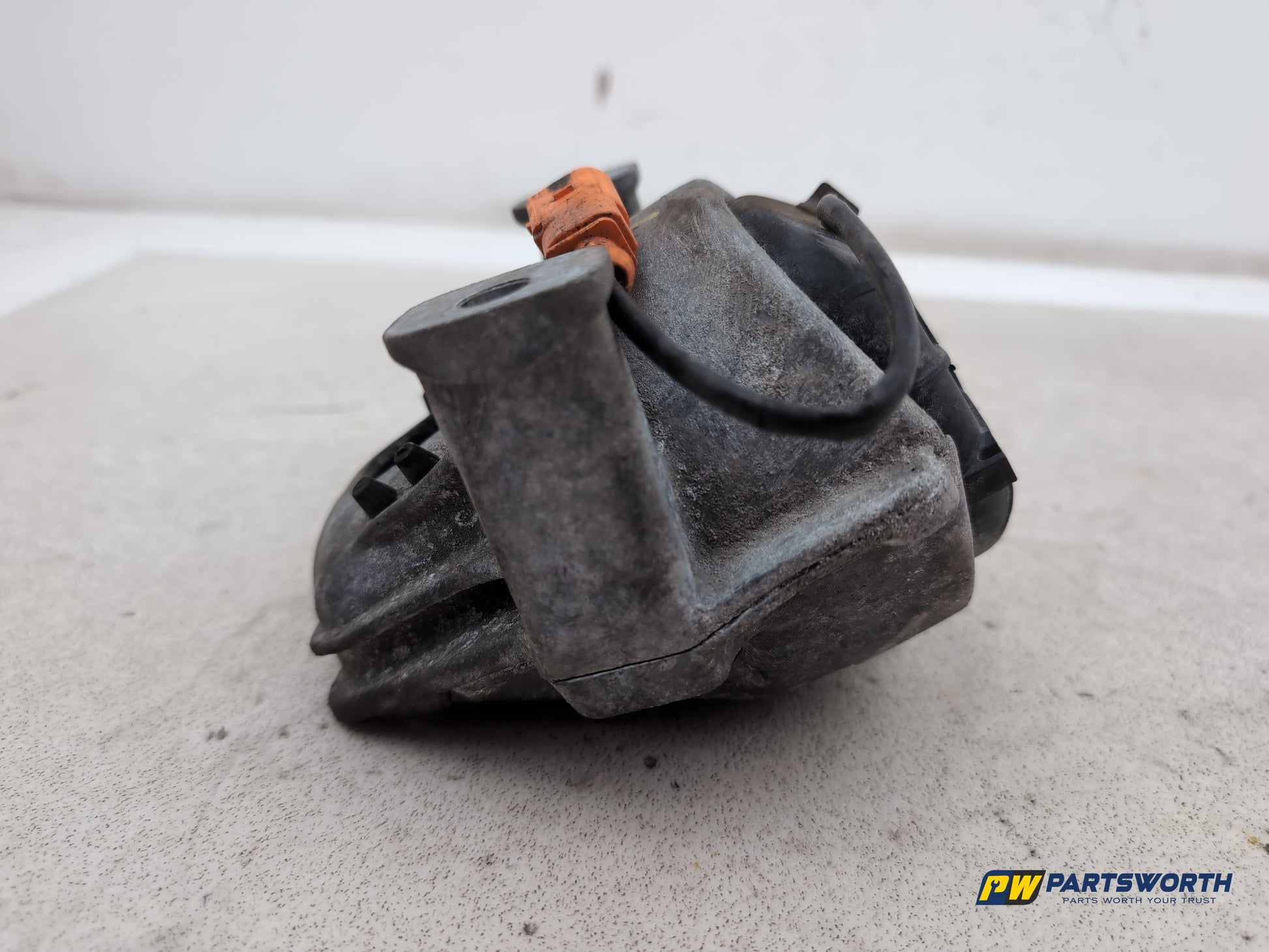 Engine Mounting Bracket 4