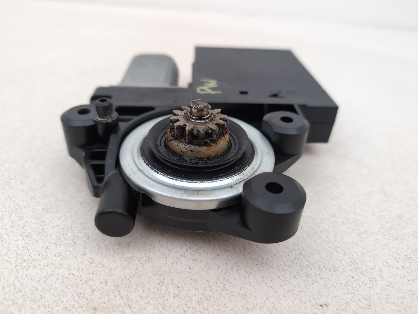 Left Front Window Motor 3