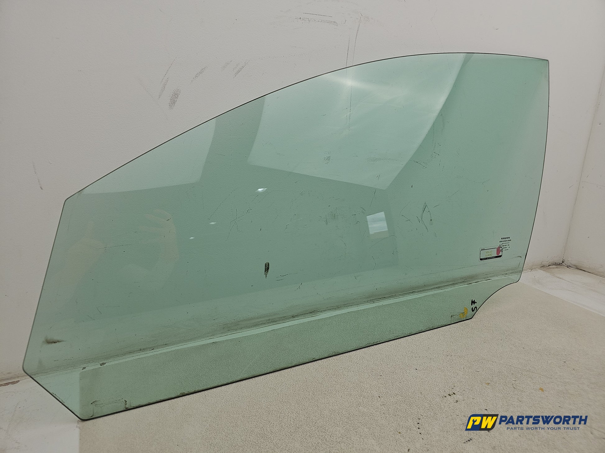 Door Glass Front LH 3