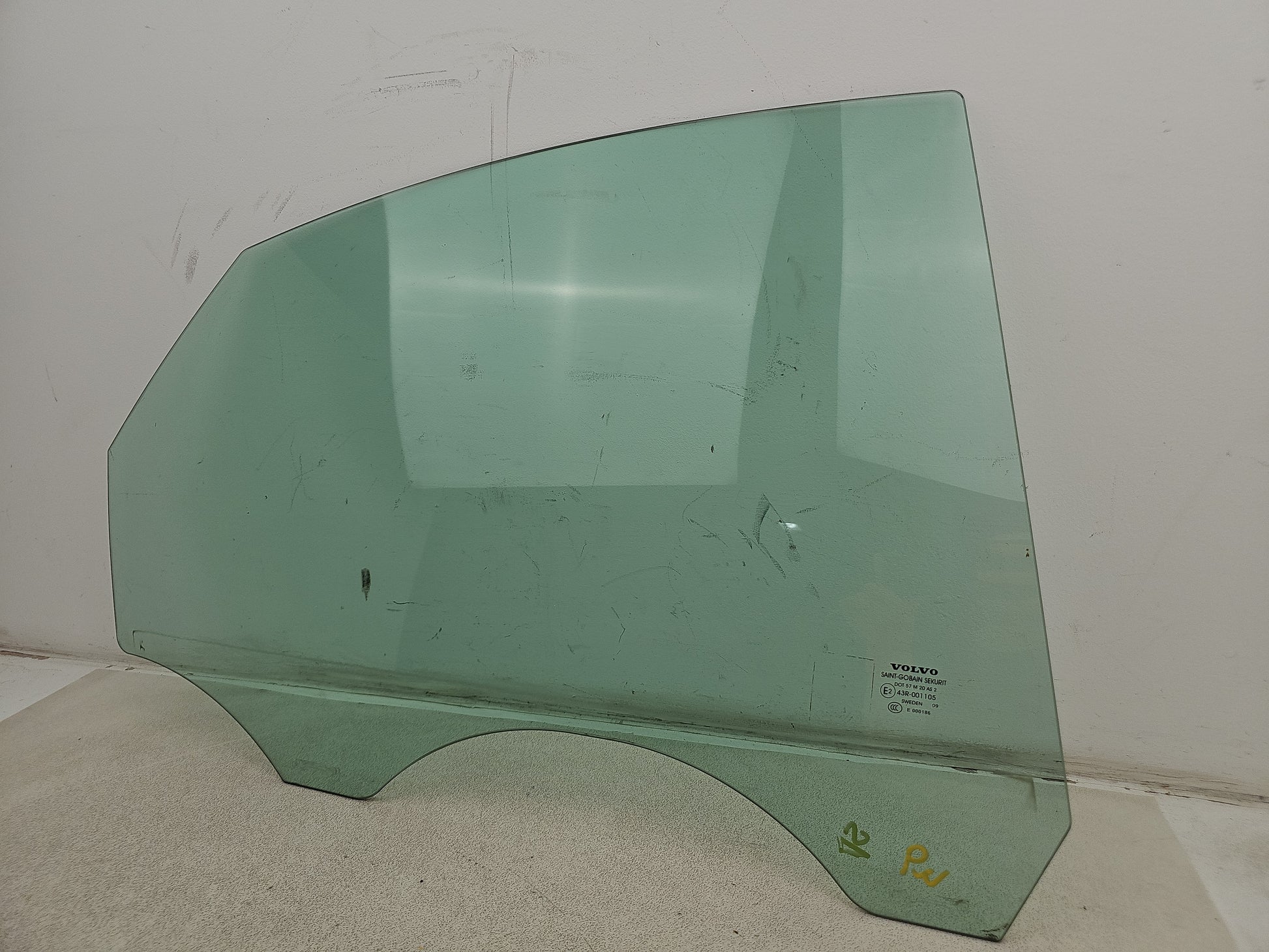 Door Glass Rear RH 3