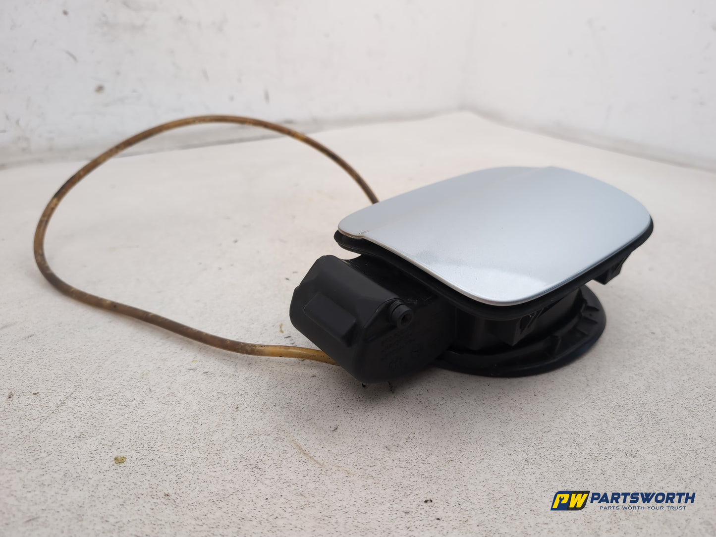 Fuel Filler Flap 3